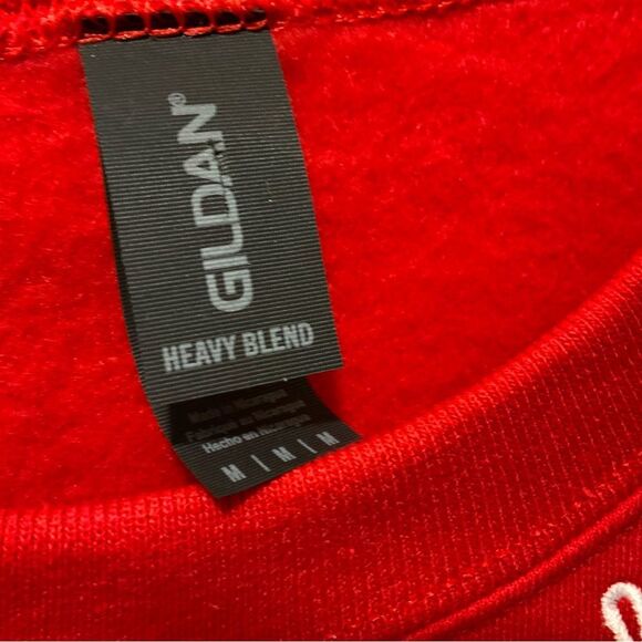 Elizabeth red Sweatshirt Design Around the Neck Embroidered  Elizabeth size M - Picture 3 of 6